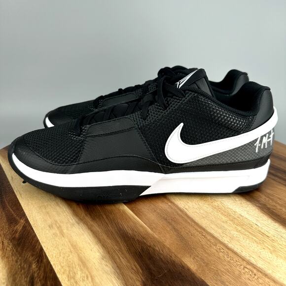 Athletic_Shoes